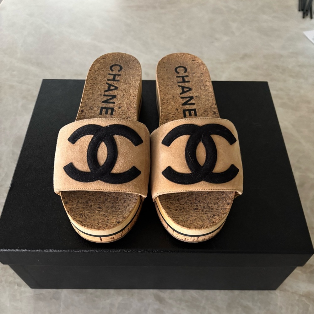 Chanel Suede Cork Mule Sandal Beige - Picture 13 of 13